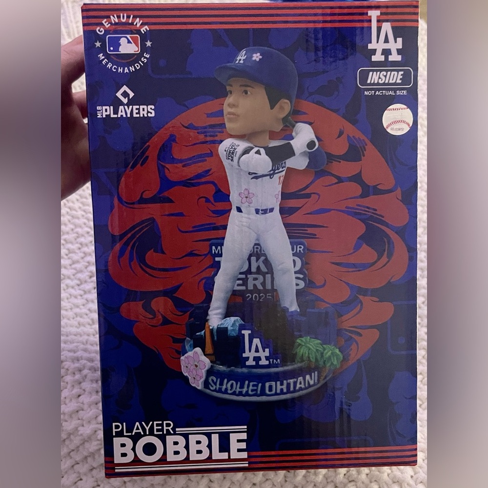 Shohei Ohtani x Takashi Murakami bobblehead